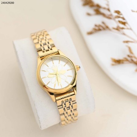 ساعة نسائية دائرية مع حزام معدني