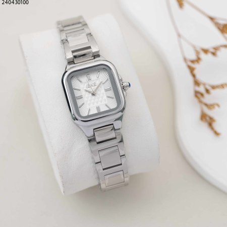 ساعة نسائية مربعة مع حزام معدني