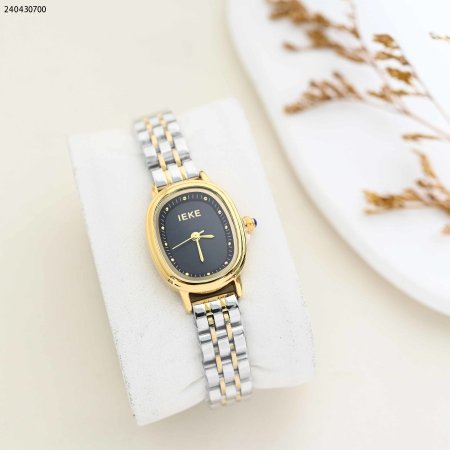 ساعة نسائية بيضاوية مع حزام معدني