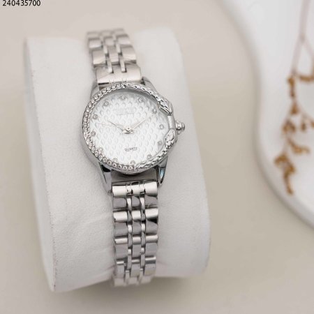 ساعة نسائية دائرية مع زركون وحزام معدني