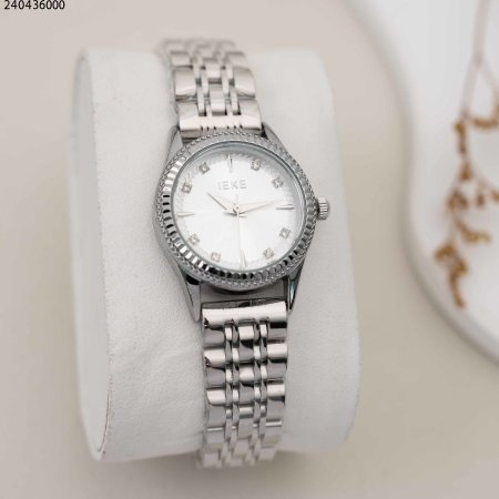 ساعة نسائية دائرية مع حزام معدني