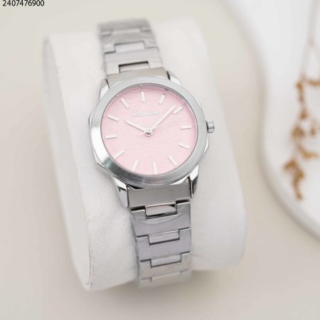 ساعة نسائية دائرية