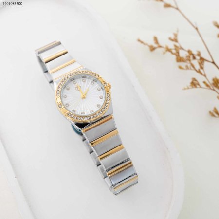 ساعة نسائية دائرية مع زركون - Fj