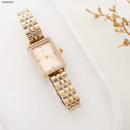 ساعة نسائية مستطيلة مع زركون