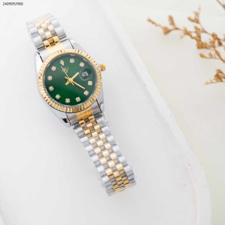 ساعة نسائية دائرية مع زركون