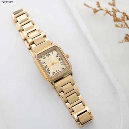 ساعة نسائية مربعة