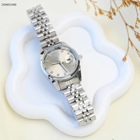 ساعة يد نسائية أنيقة