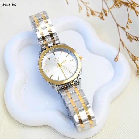 ساعة يد نسائية أنيقة