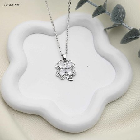 سنسال ورقة برسيم رباعي مع زركون