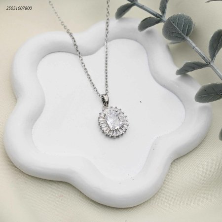 سنسال بيضاوي زركونة كبيرة مع اطار زركون صغير