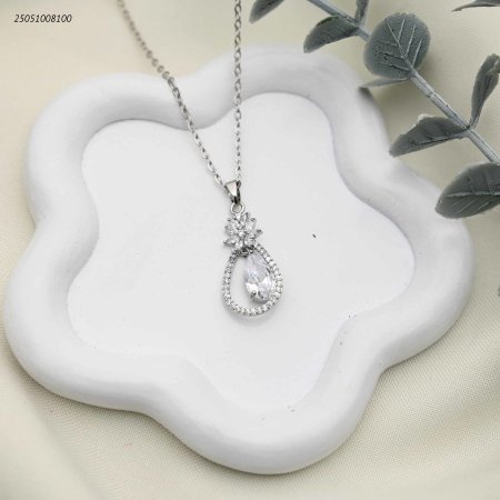 سنسال شكل دمعة مع زركون