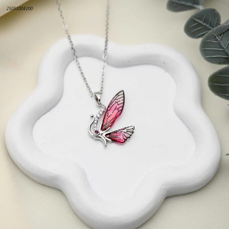 سنسال شكل فراشة مع جناح ملون