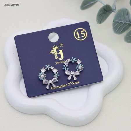 حلق على شكل حلقة ملونة بورود و زركون