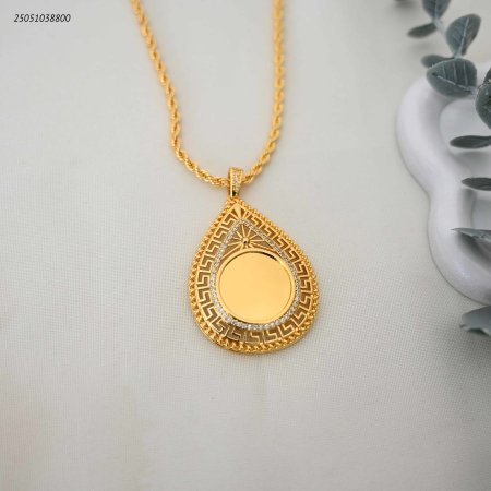 سنسال كلاسيكي مع امكانية الحفر و اطار اغريقي جميل