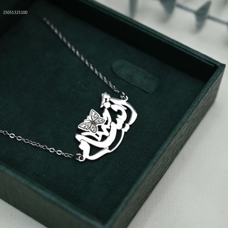 سنسال تفصيل اسم فضة مع فراشة