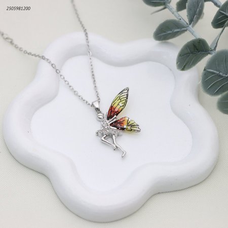 سنسال شكل فراشة مع زركون ملون