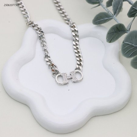 سنسال جنزير شكل حروف CHD