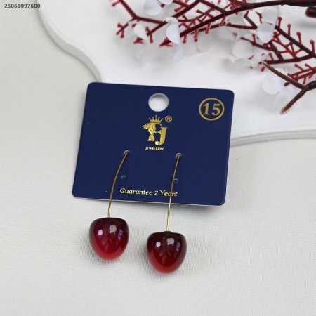 حلق شكل كرزة مجسمة و ملونة