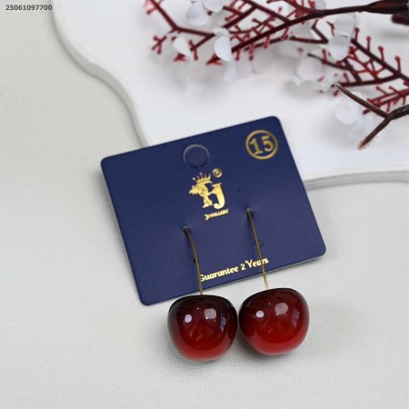 حلق شكل كرزة مجسمة و ملونة