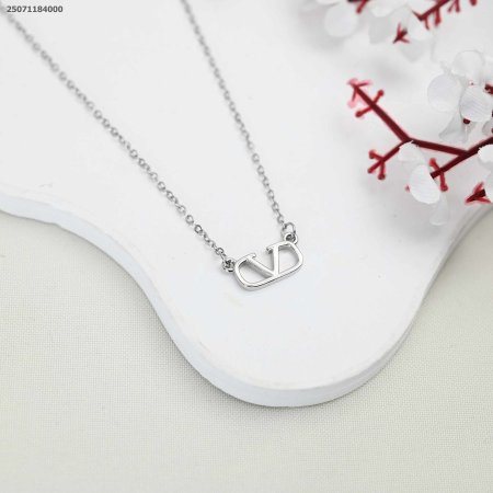 سنسال أنيق Valentino