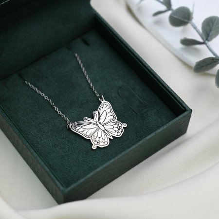 سنسال تفصيل فضة شكل فراشة 925