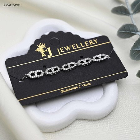 اسوارة زركون شكل بيضاوري متتالي