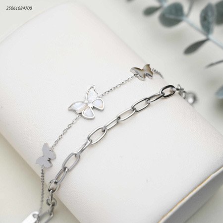 اسوارة تو لاين مع فراشة