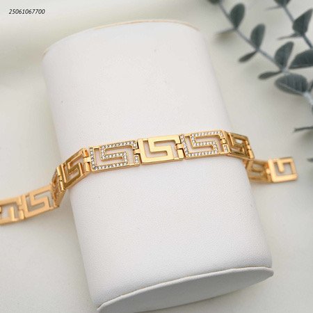 اسوارة فرزاتشي مع زركون عصري