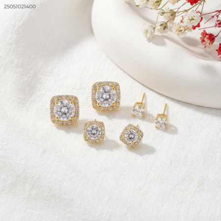 حلق مجموعة زركون مربع