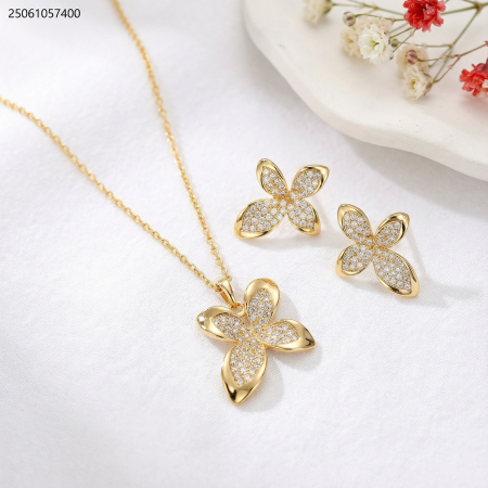 طقم سنسال و حلق ورود مع زركون