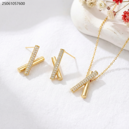 طقم سنسال و حلق شكل اكس مع زركون