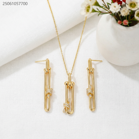 طقم سنسال و حلق سكل حلقات مع زركون